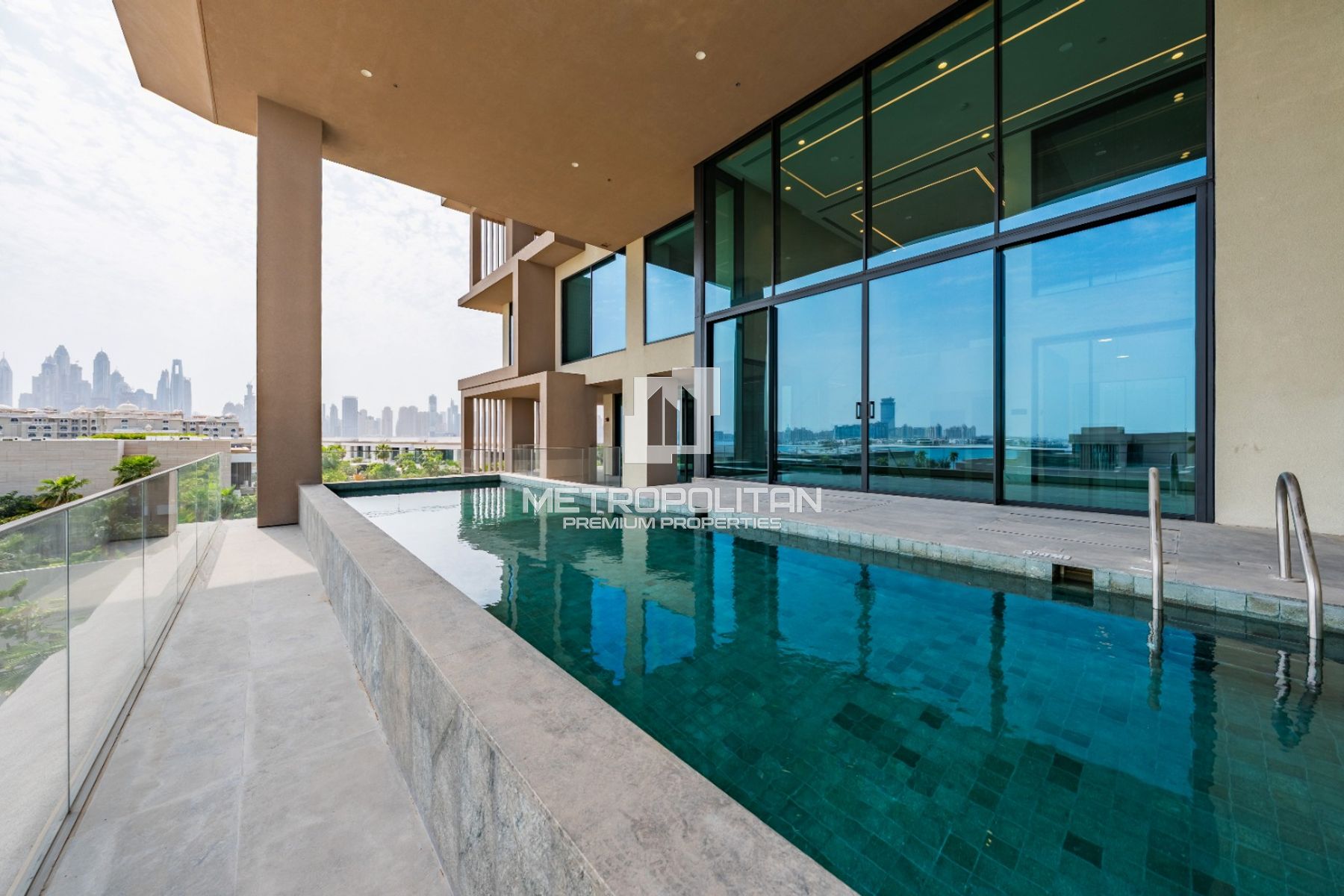 Palm View | High Floor | Private Pool | Duplex