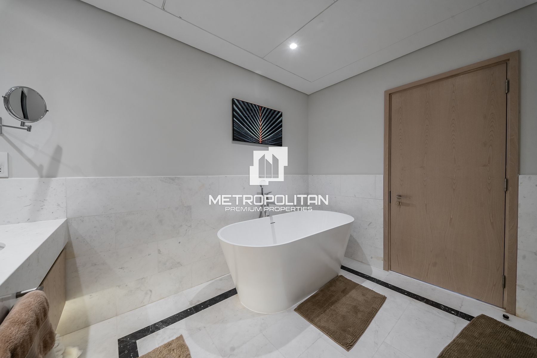 Iconic Palm Tower | Spacious Layout | Sea View