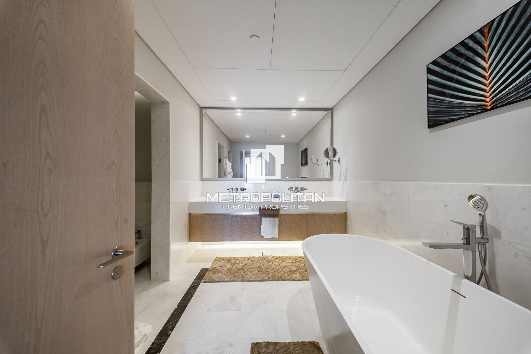 Iconic Palm Tower | Spacious Layout | Sea View