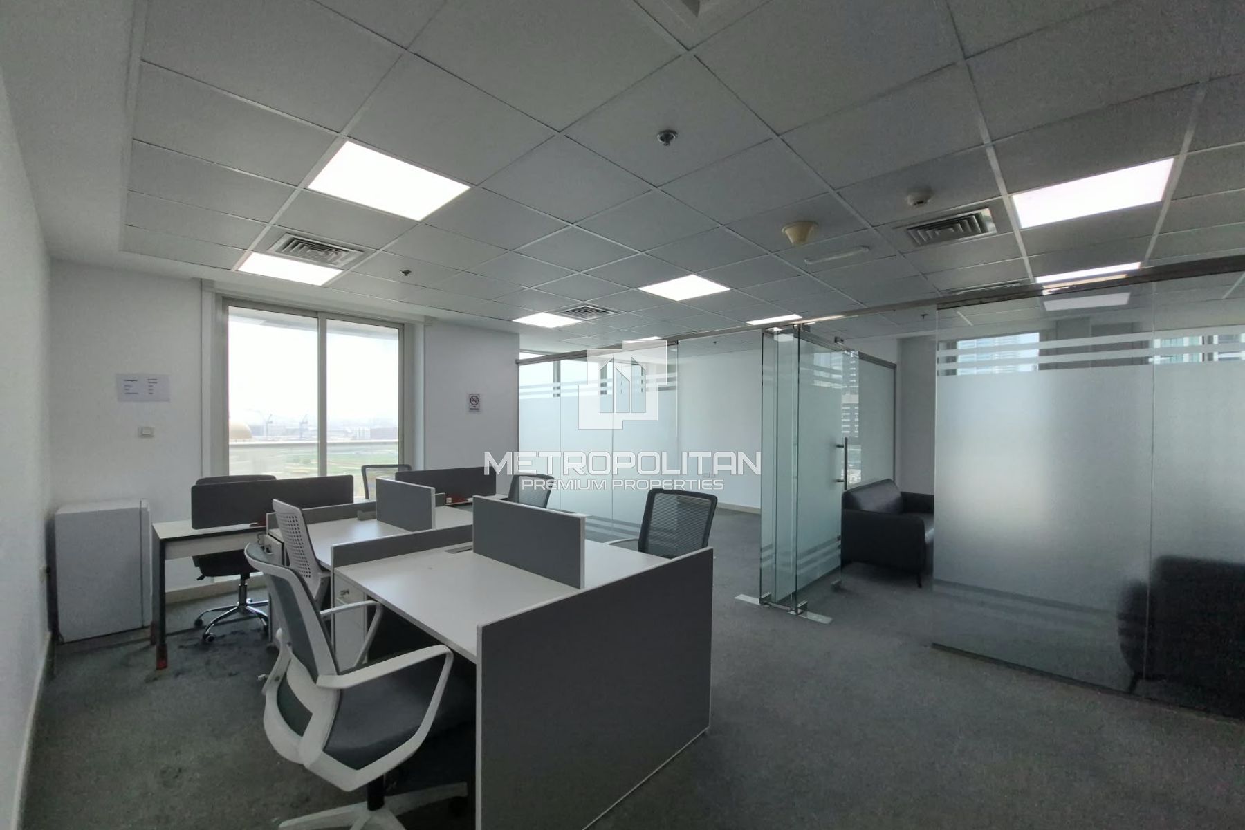 Spacious | 917 Sq. Ft. | Water View | 1 Parking