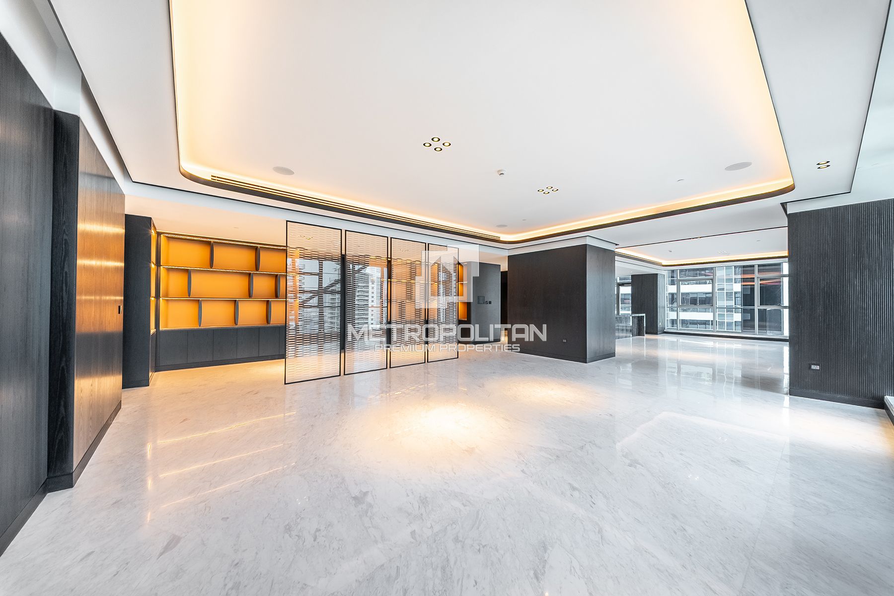 Ultra Luxury Penthouse | Canal View | High Floor