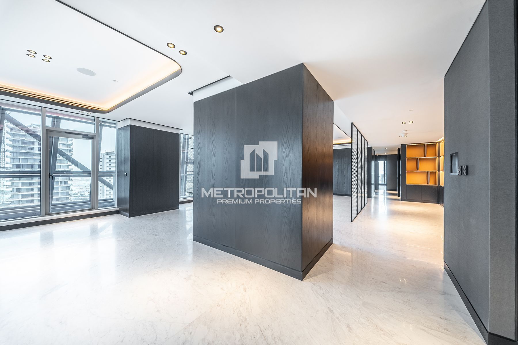 Ultra Luxury Penthouse | Canal View | High Floor