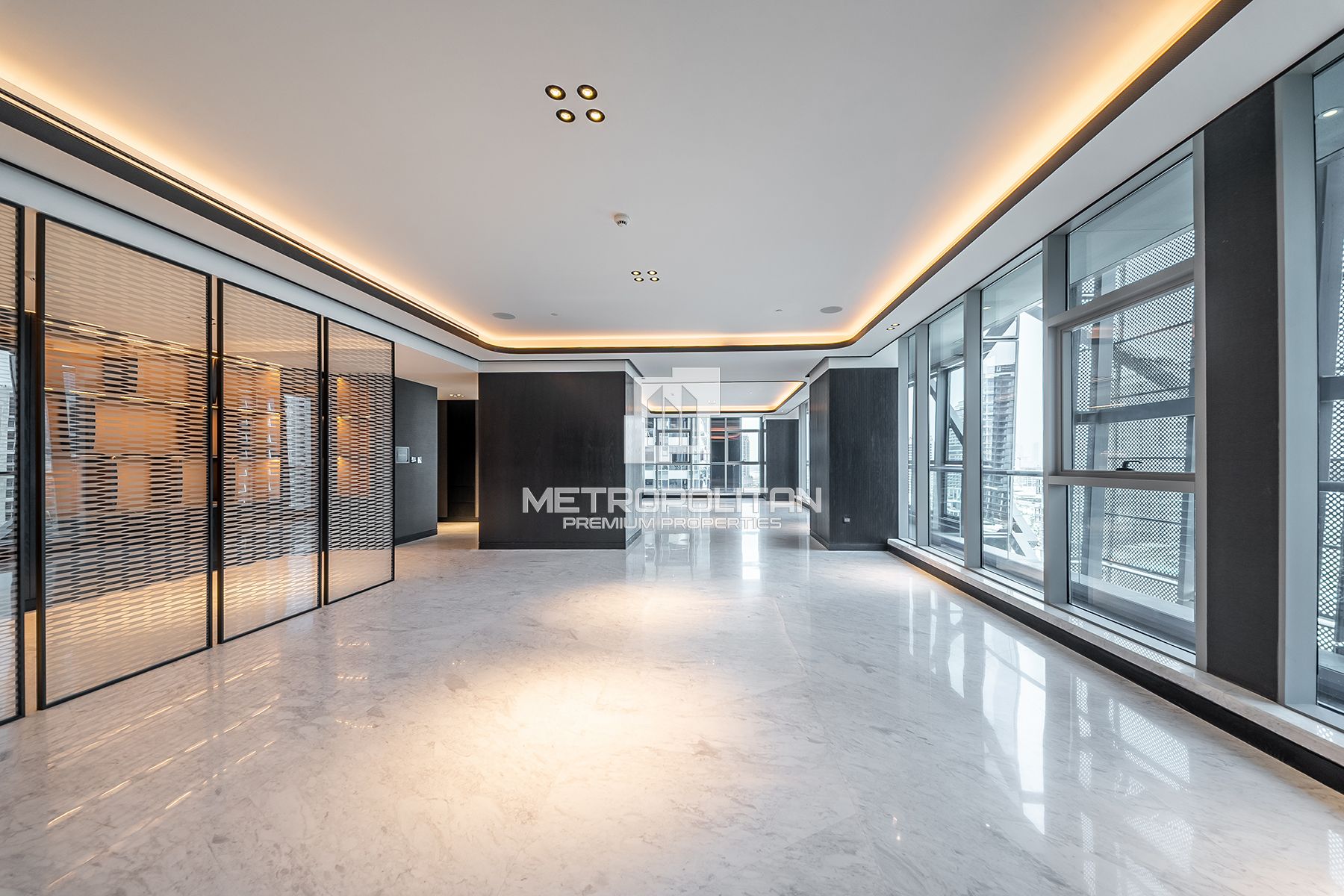 Ultra Luxury Penthouse | Canal View | High Floor