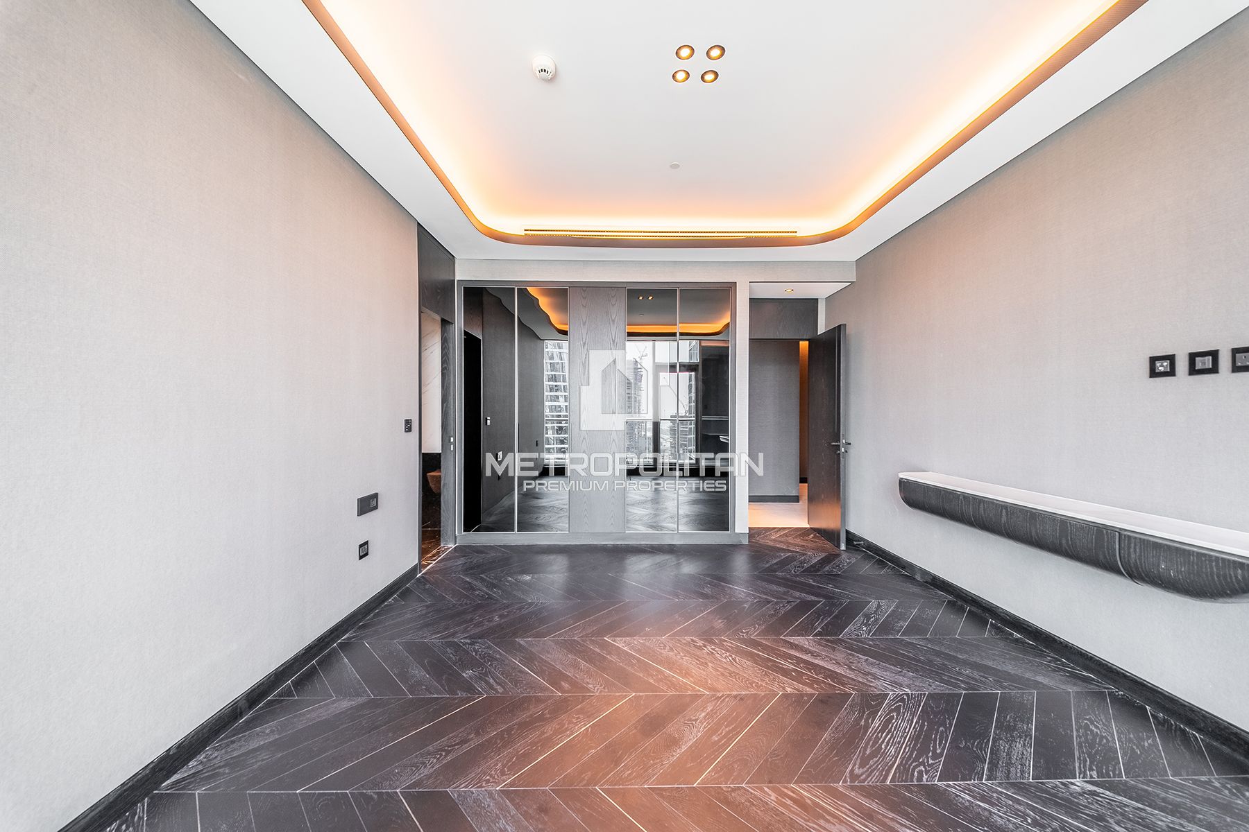 Ultra Luxury Penthouse | Canal View | High Floor