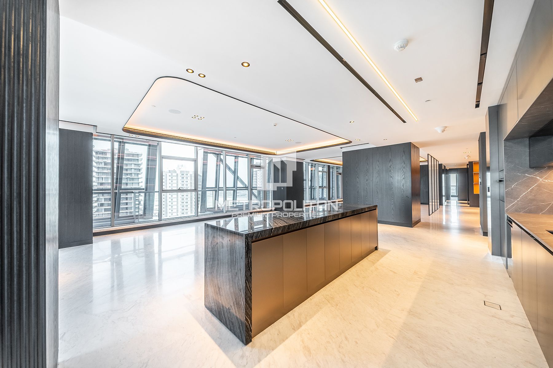 Ultra Luxury Penthouse | Canal View | High Floor