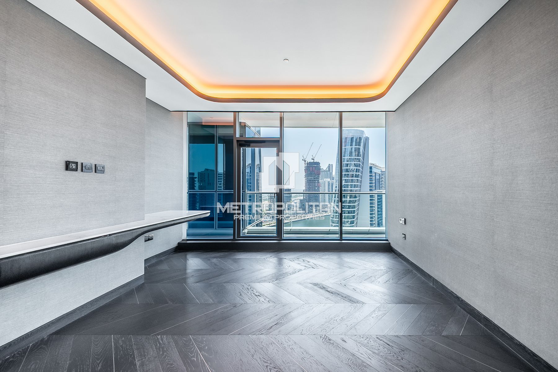 Ultra Luxury Penthouse | Canal View | High Floor