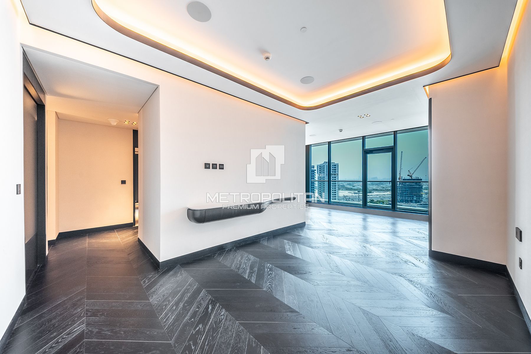 Ultra Luxury Penthouse | Canal View | High Floor