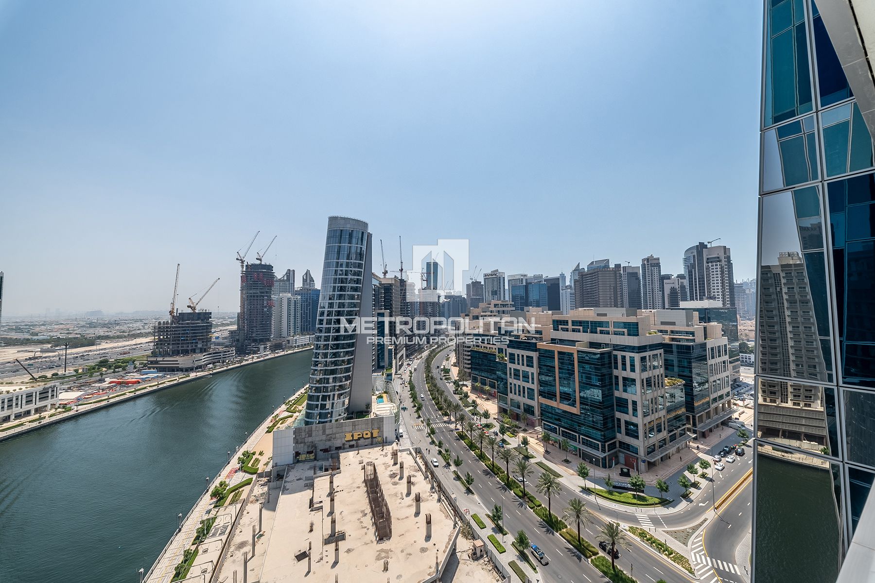 Ultra Luxury Penthouse | Canal View | High Floor