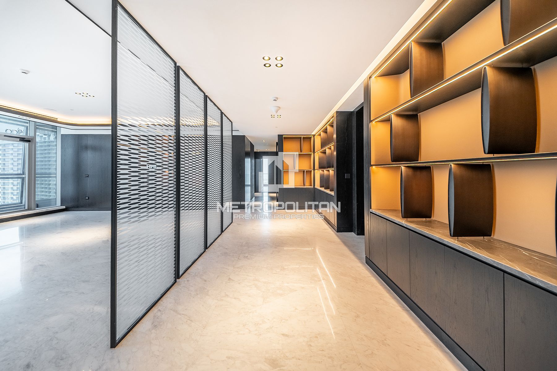 Ultra Luxury Penthouse | Canal View | High Floor