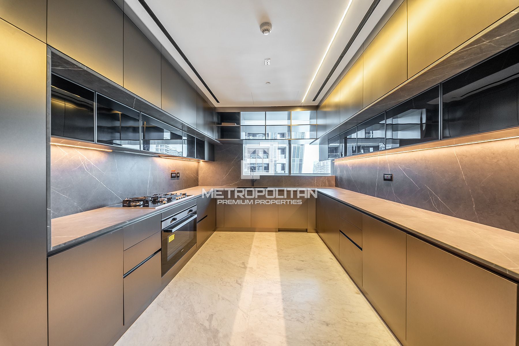 Ultra Luxury Penthouse | Canal View | High Floor