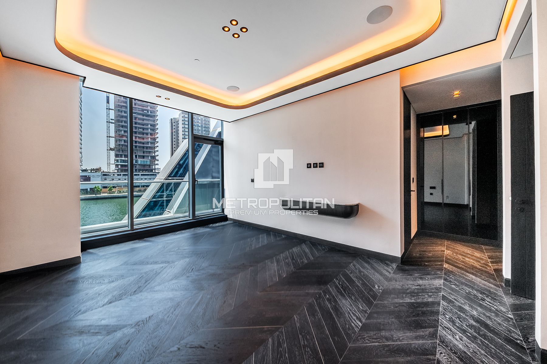Signature Home | Full Canal View | Private Pool
