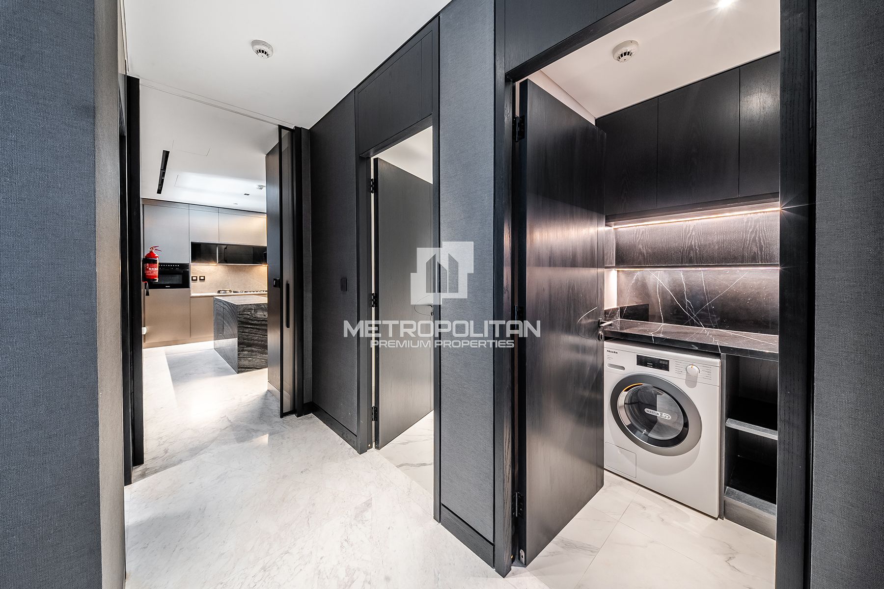 Signature Home | Full Canal View | Private Pool