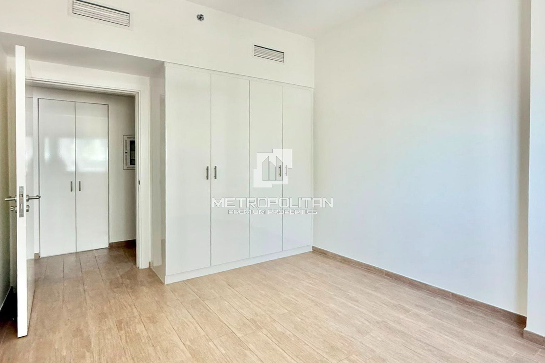 Bright 2BR | Family Building | Near Metro