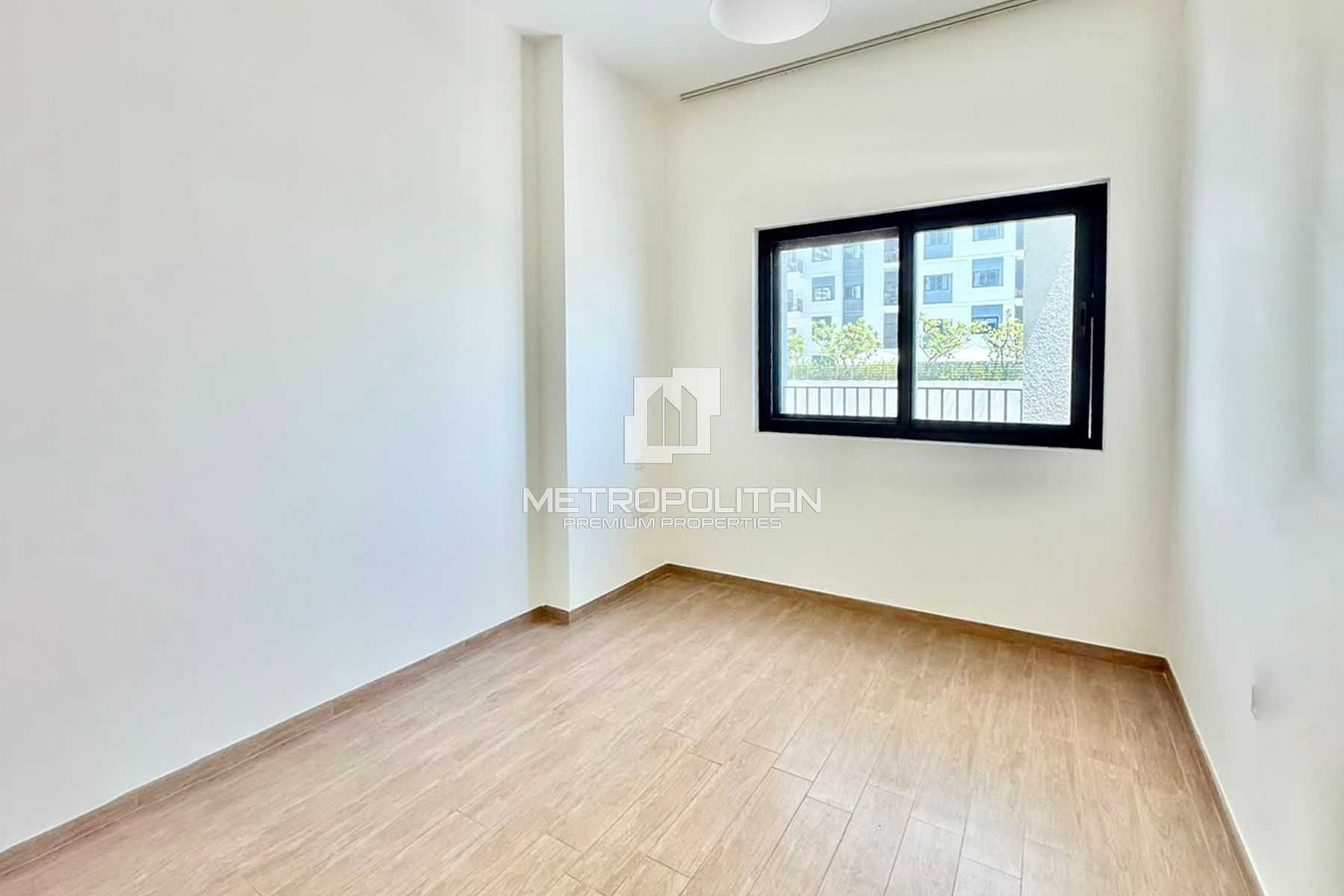 Bright 2BR | Family Building | Near Metro