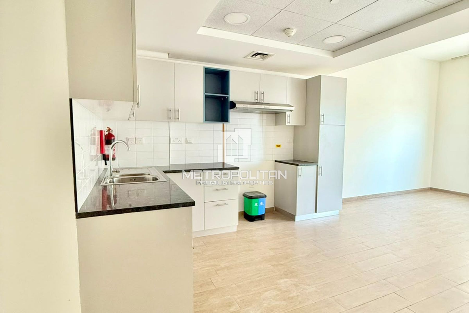 Bright 2BR | Family Building | Near Metro