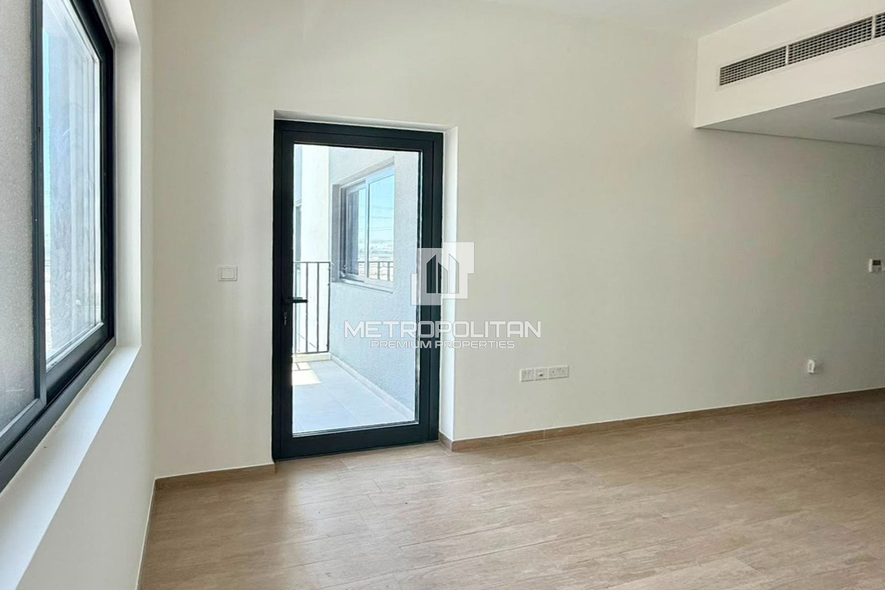 Bright 2BR | Family Building | Near Metro
