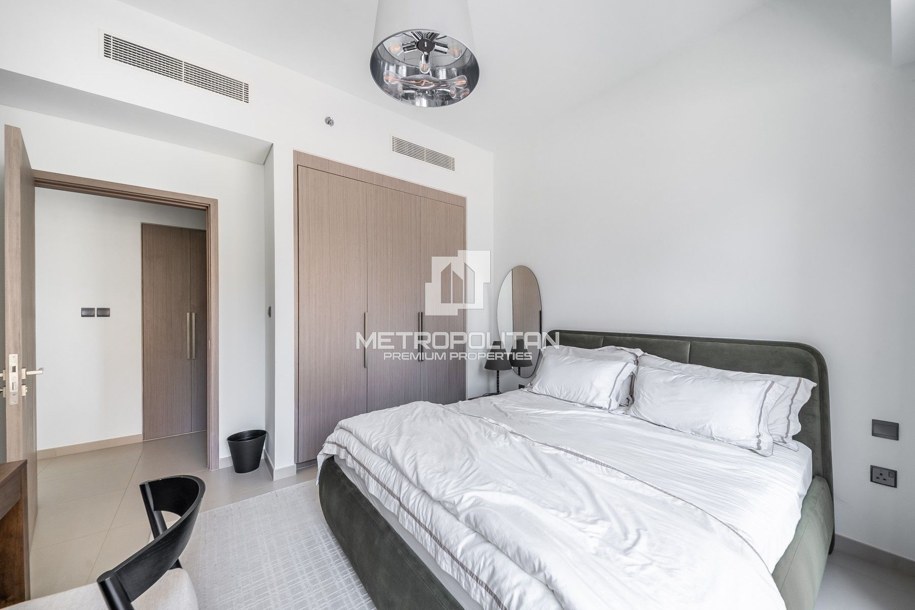 Снять квартиру в Act Towers, Downtown Dubai - MPR-10575