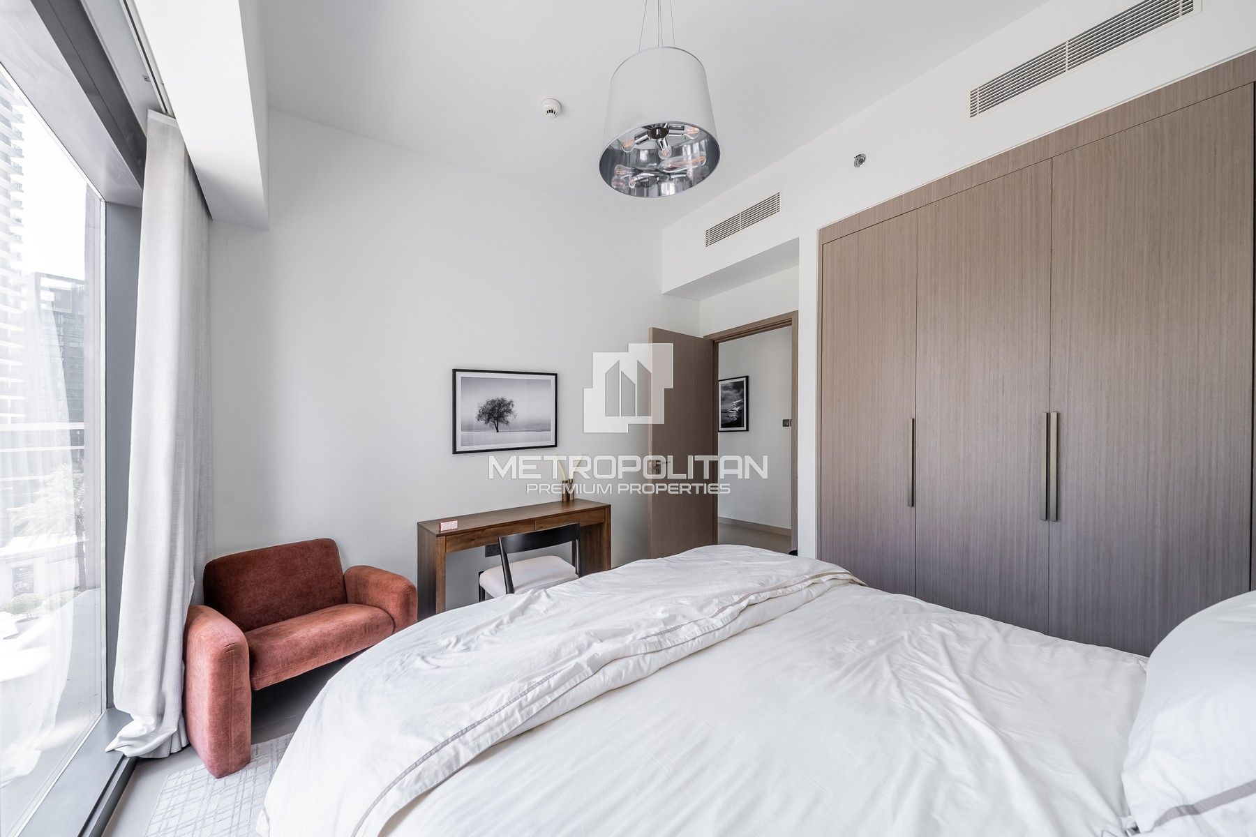 Снять квартиру в Act Towers, Downtown Dubai - MPR-10575