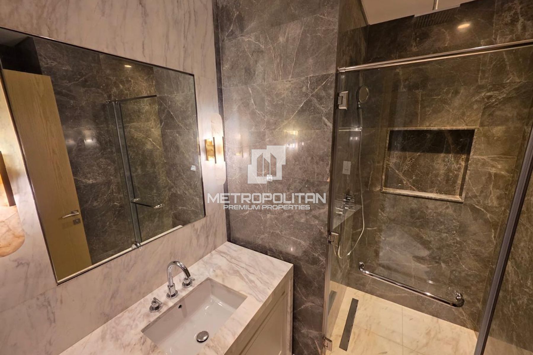 Large Penthouse | 360 Views | Ready to Move
