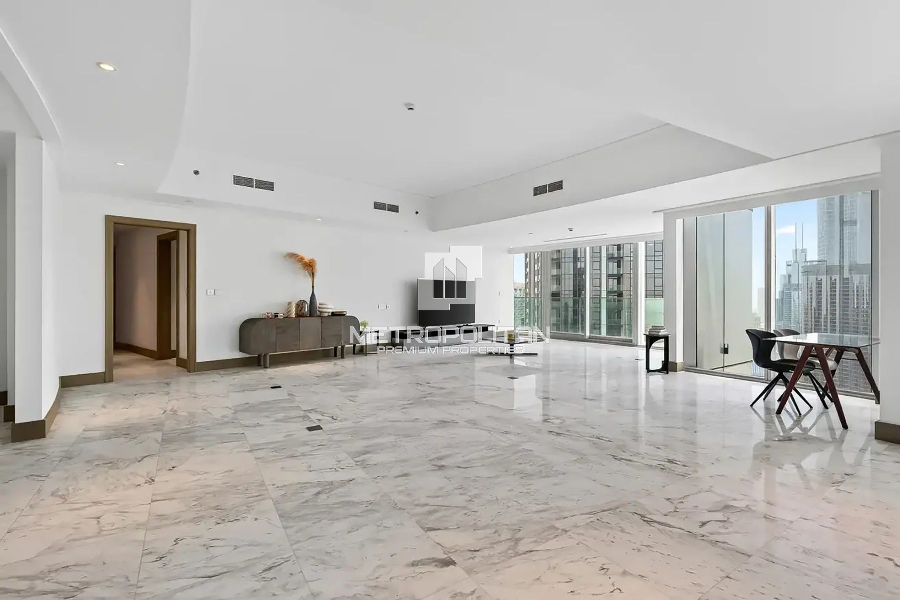 Large Penthouse | 360 Views | Ready to Move
