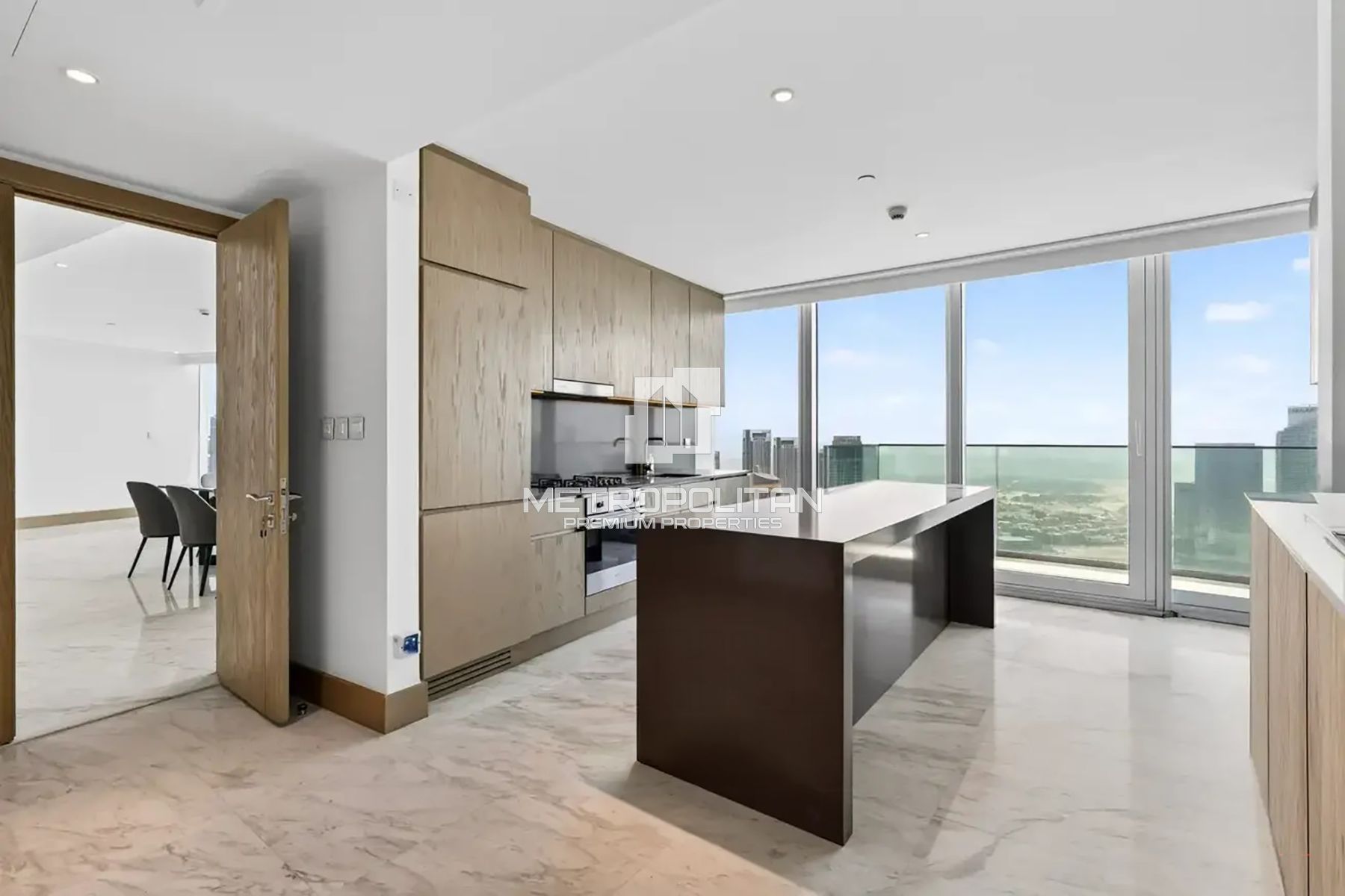 Large Penthouse | 360 Views | Ready to Move
