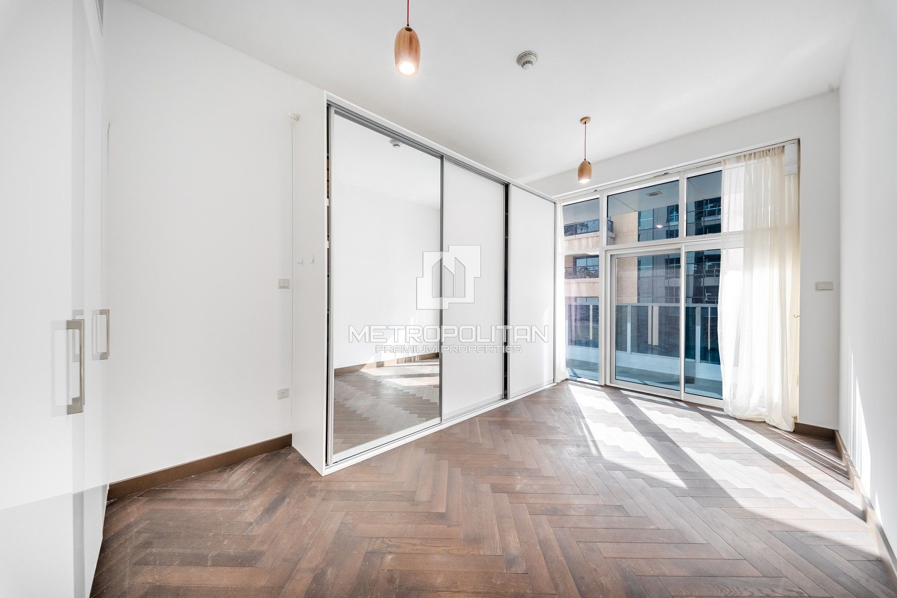 Unfurnished Spacious Unit Vacant | Prime Location