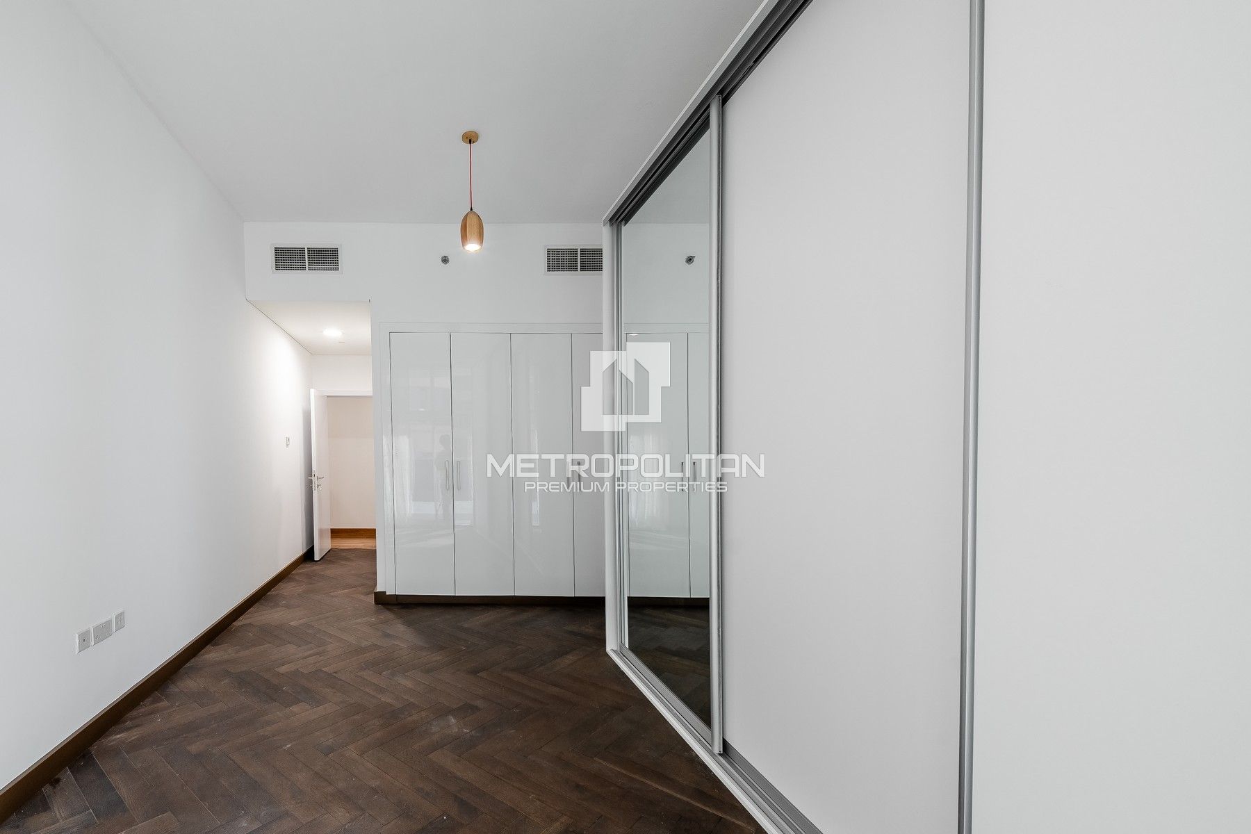Unfurnished Spacious Unit Vacant | Prime Location