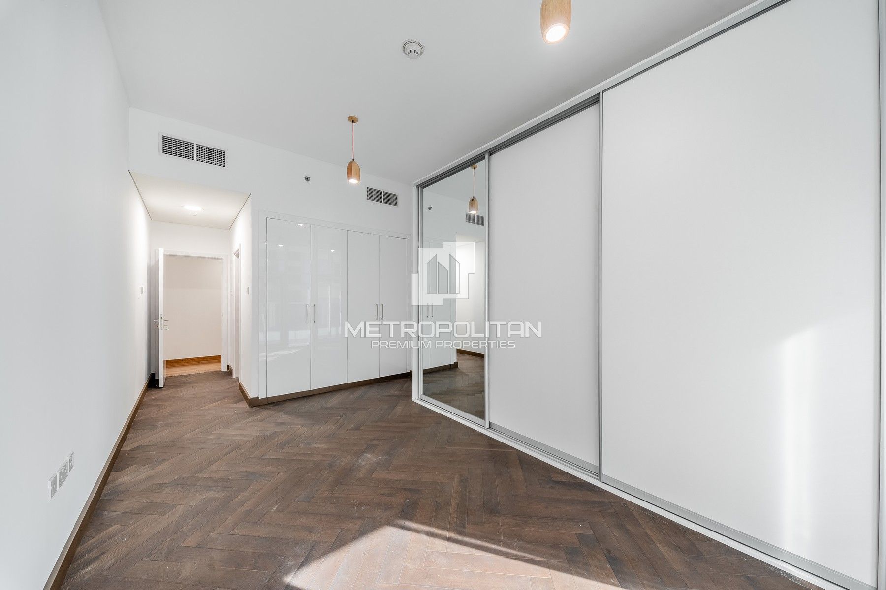 Unfurnished Spacious Unit Vacant | Prime Location