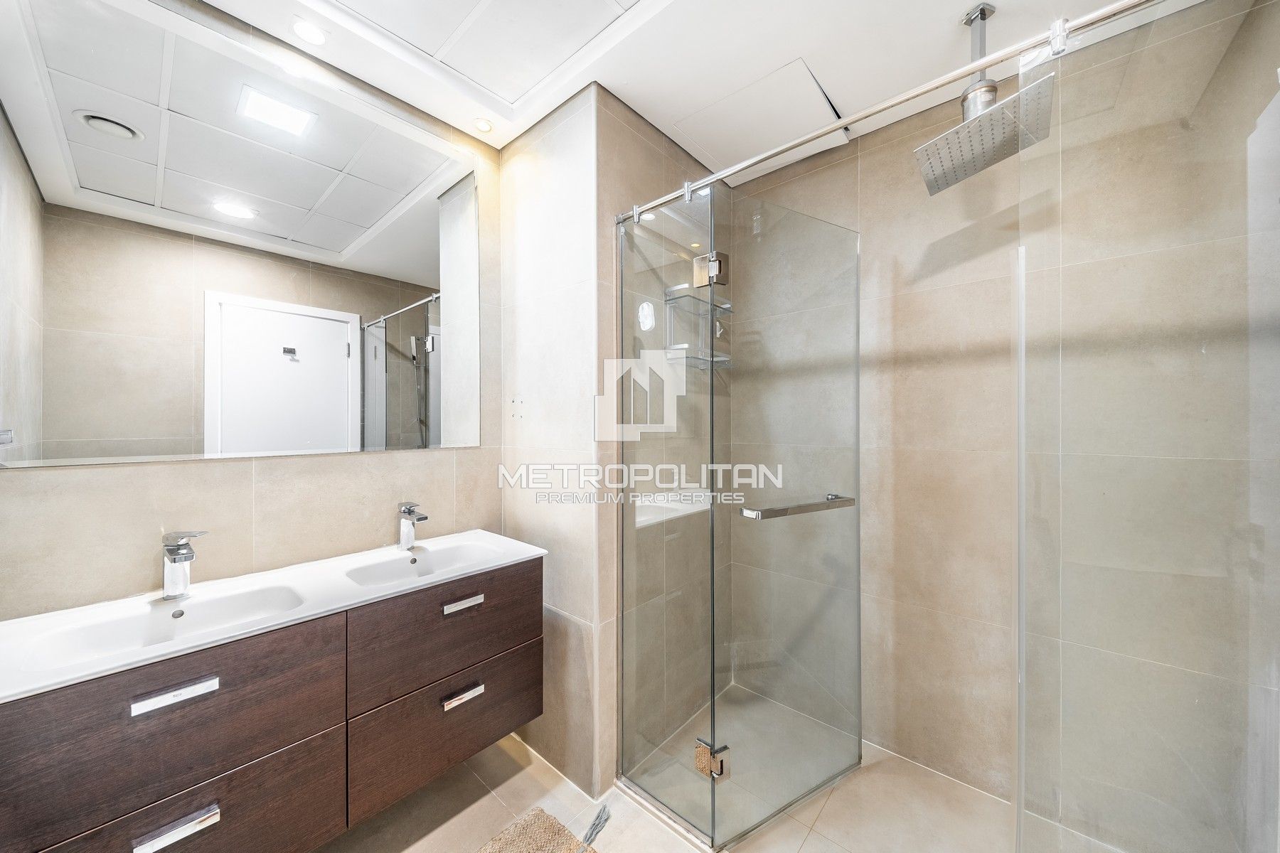 Unfurnished Spacious Unit Vacant | Prime Location