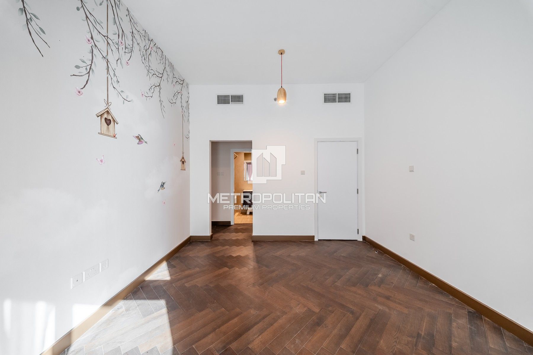 Unfurnished Spacious Unit Vacant | Prime Location