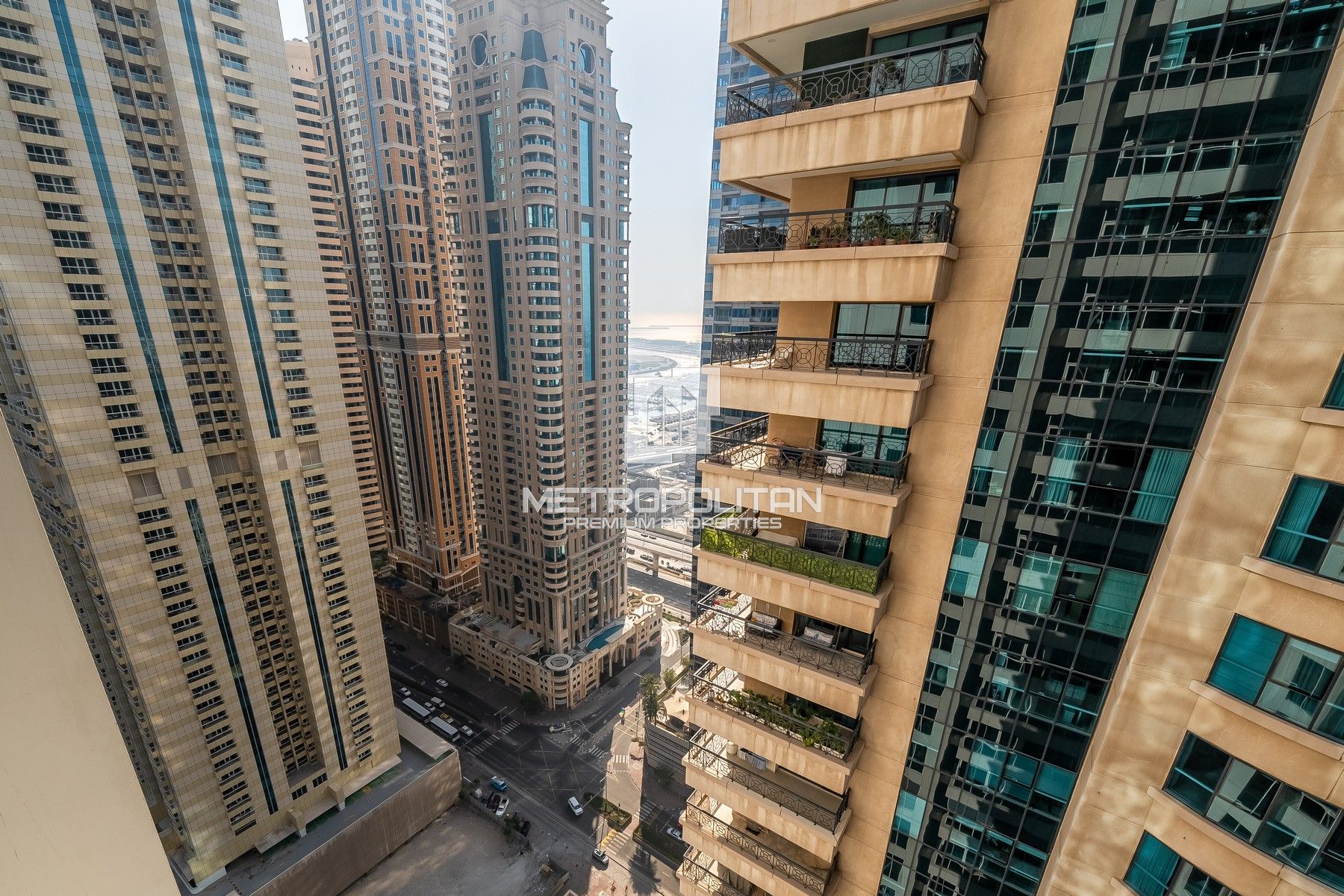 Unfurnished Spacious Unit Vacant | Prime Location