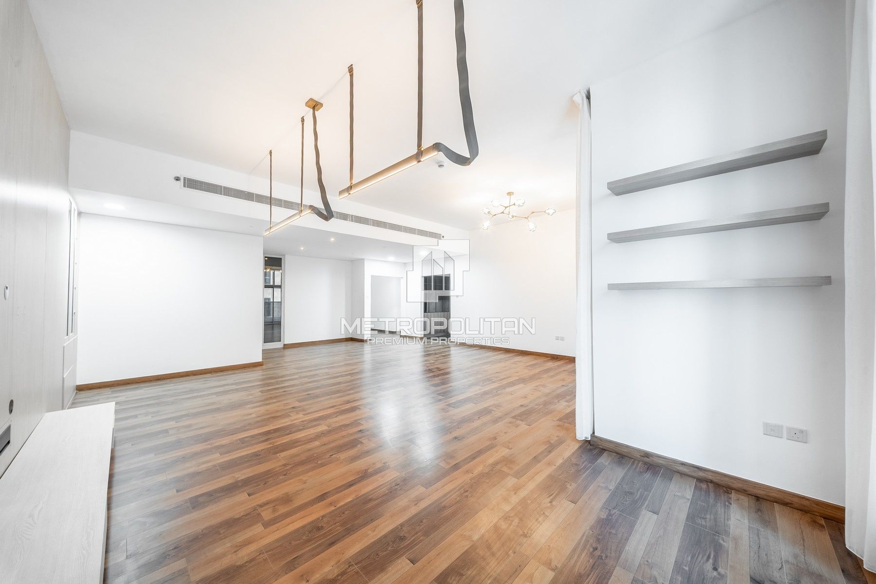 Unfurnished Spacious Unit Vacant | Prime Location