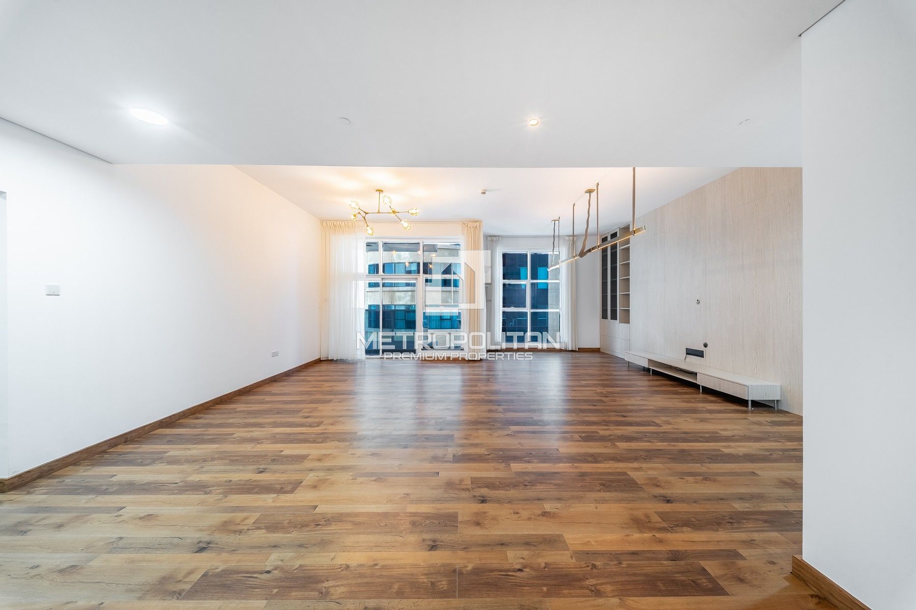 Unfurnished Spacious Unit Vacant | Prime Location