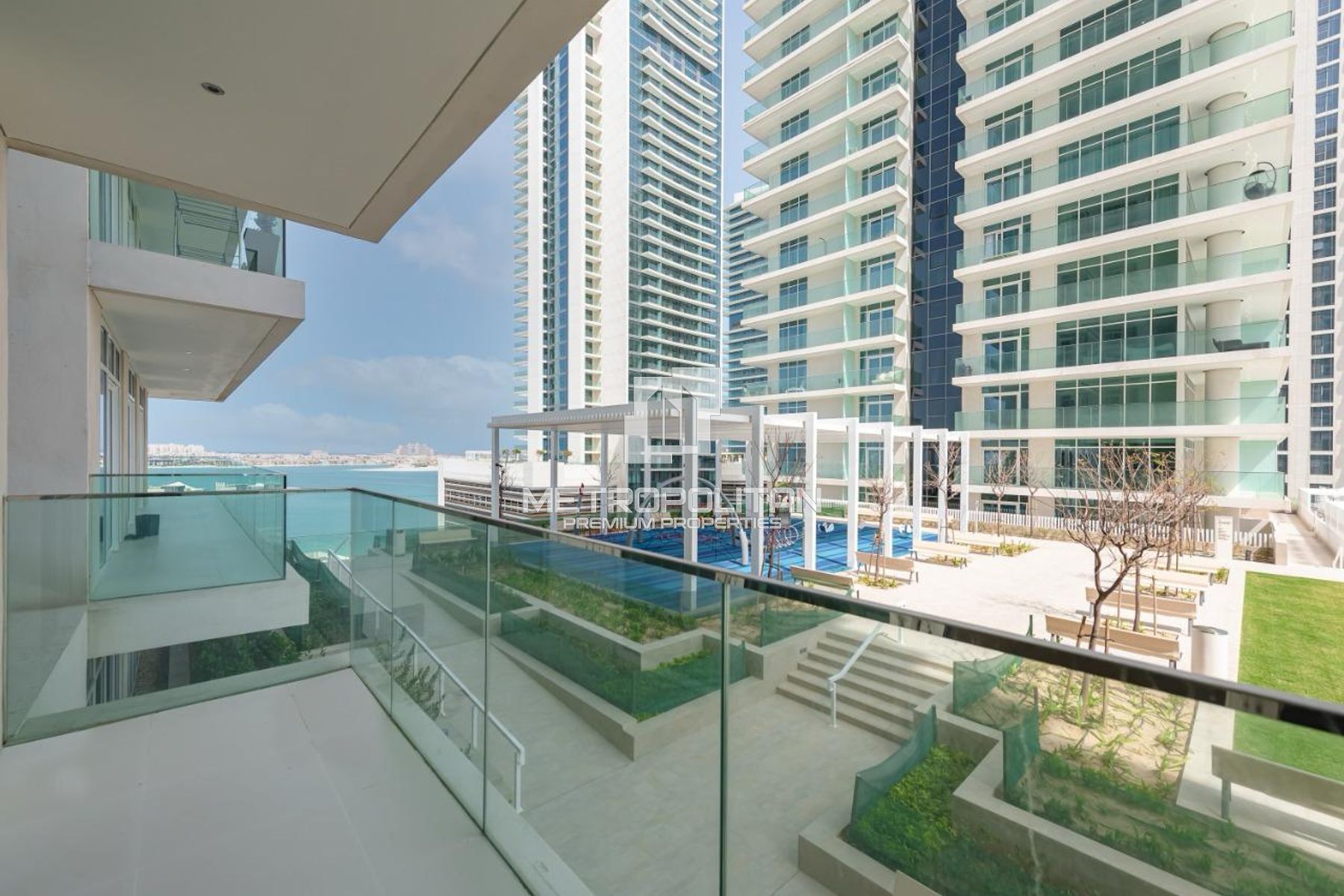 شقة للإيجار في Sunrise Bay Tower 1، Dubai Harbour - MPR-10611