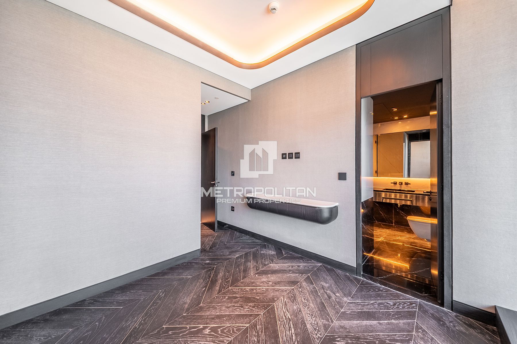 Luxury Home | Full Canal View | Brand New