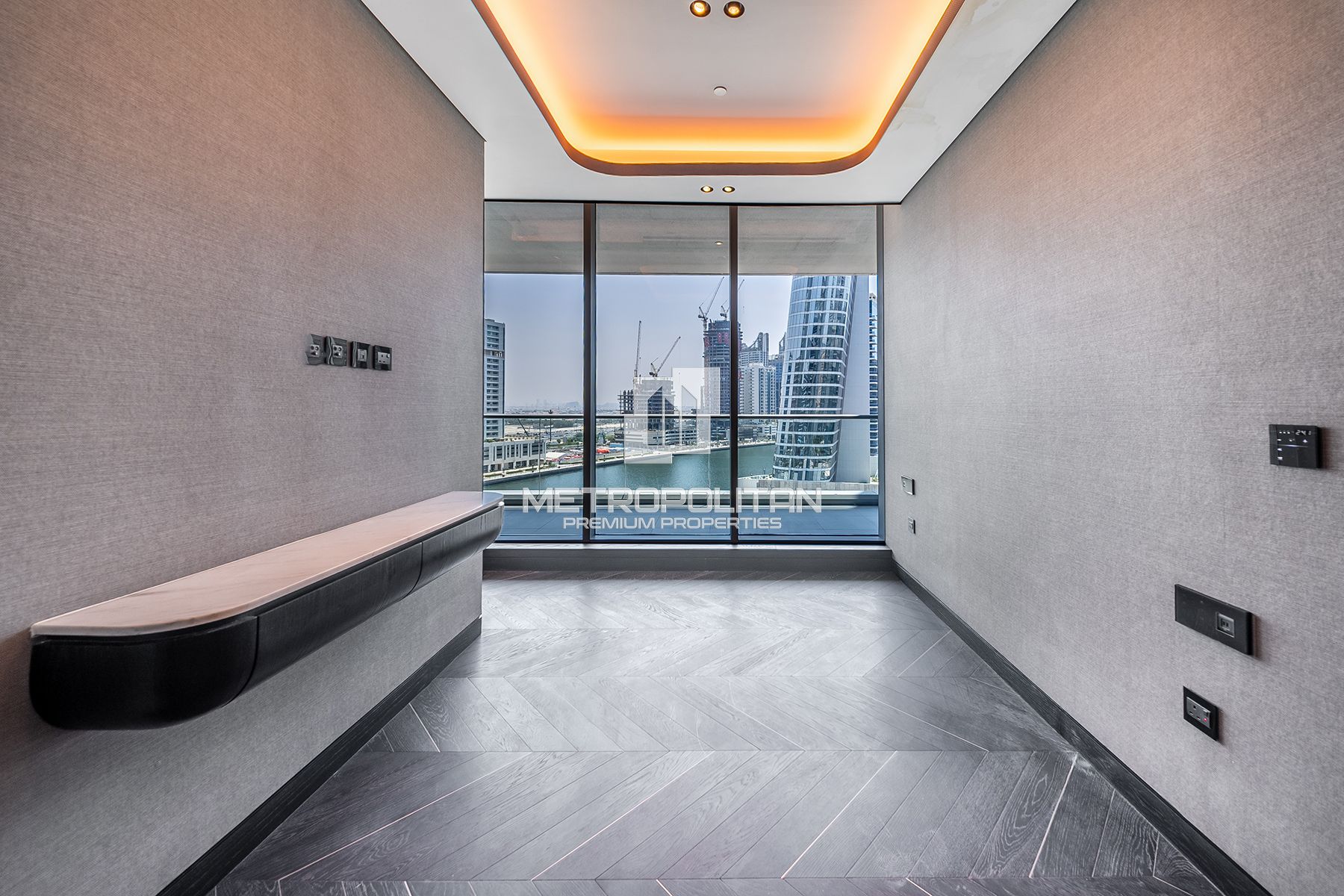 Luxury Home | Full Canal View | Brand New