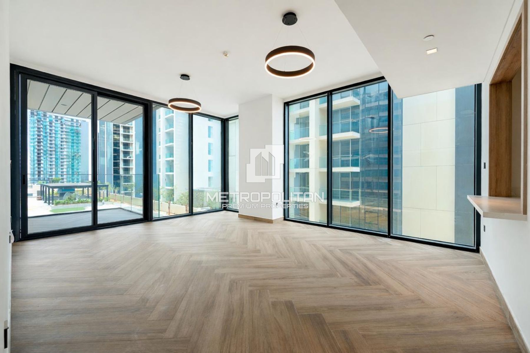 Modern Residence | Mall Access | Large Layout