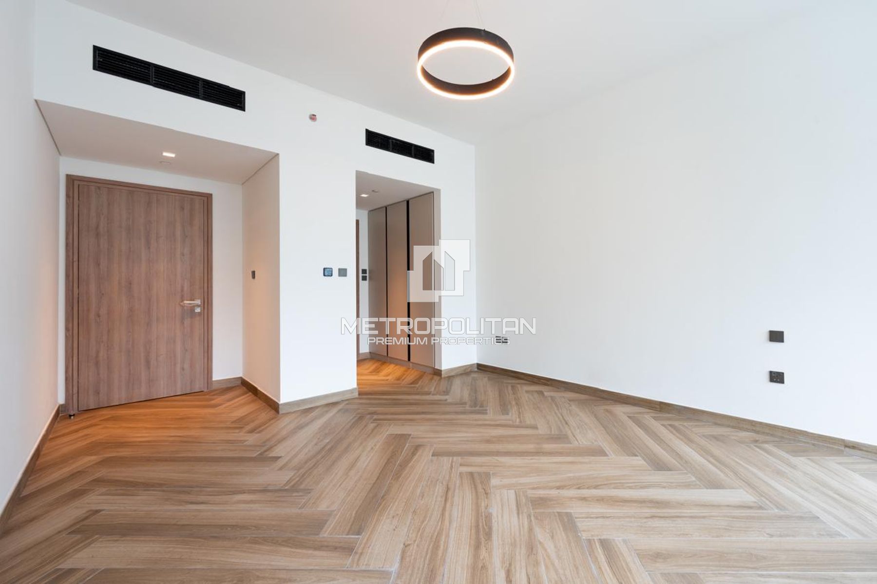 Modern Residence | Mall Access | Large Layout