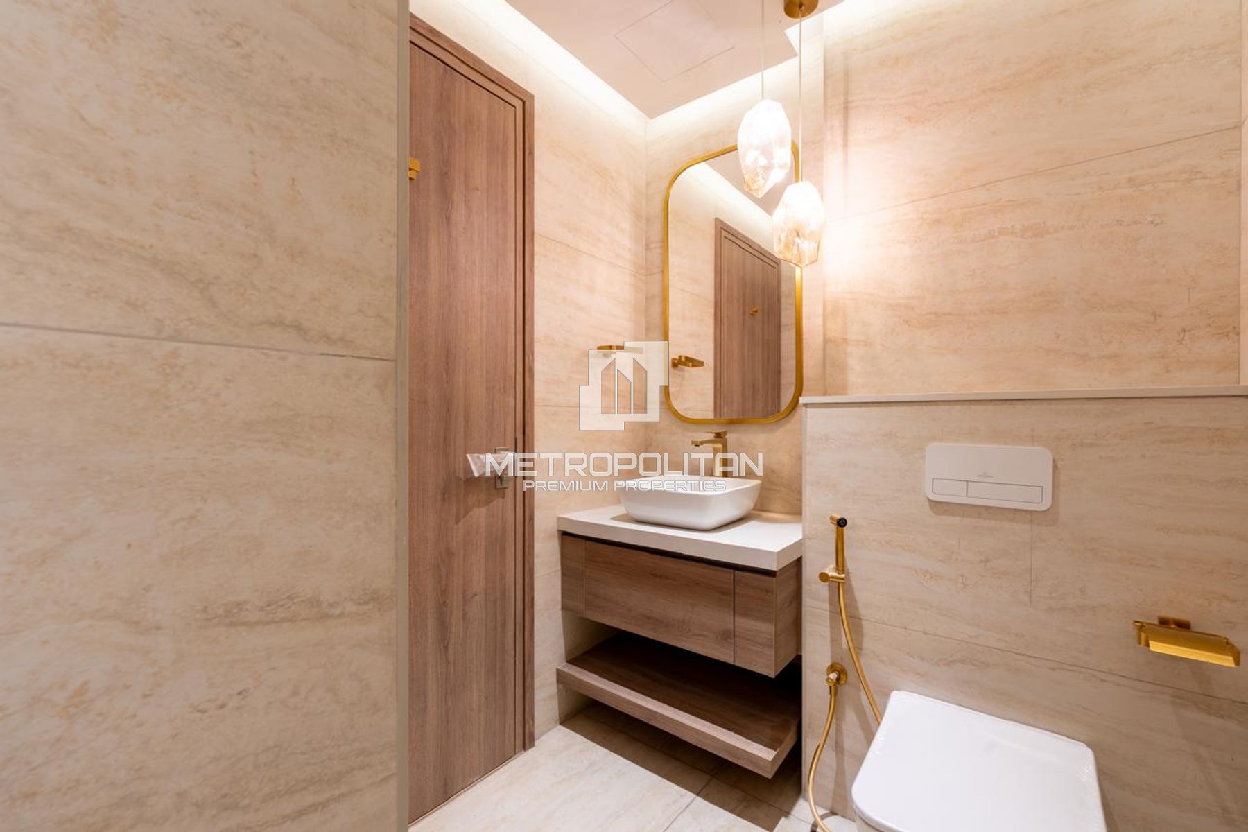 Modern Residence | Mall Access | Large Layout