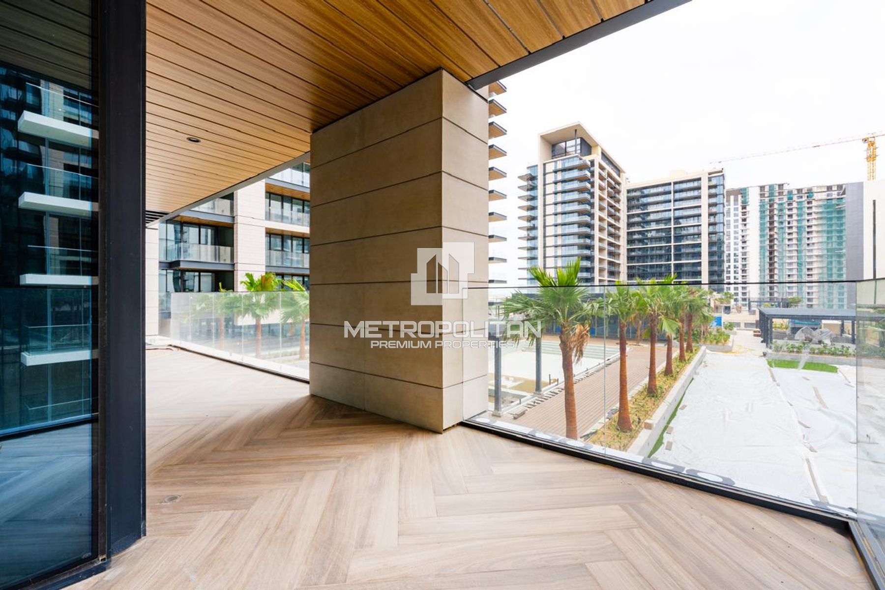 Modern Residence | Mall Access | Large Layout