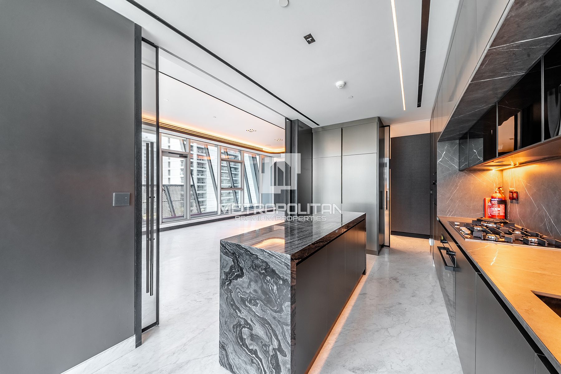Corner Residence | Canal View | Premium Finishes