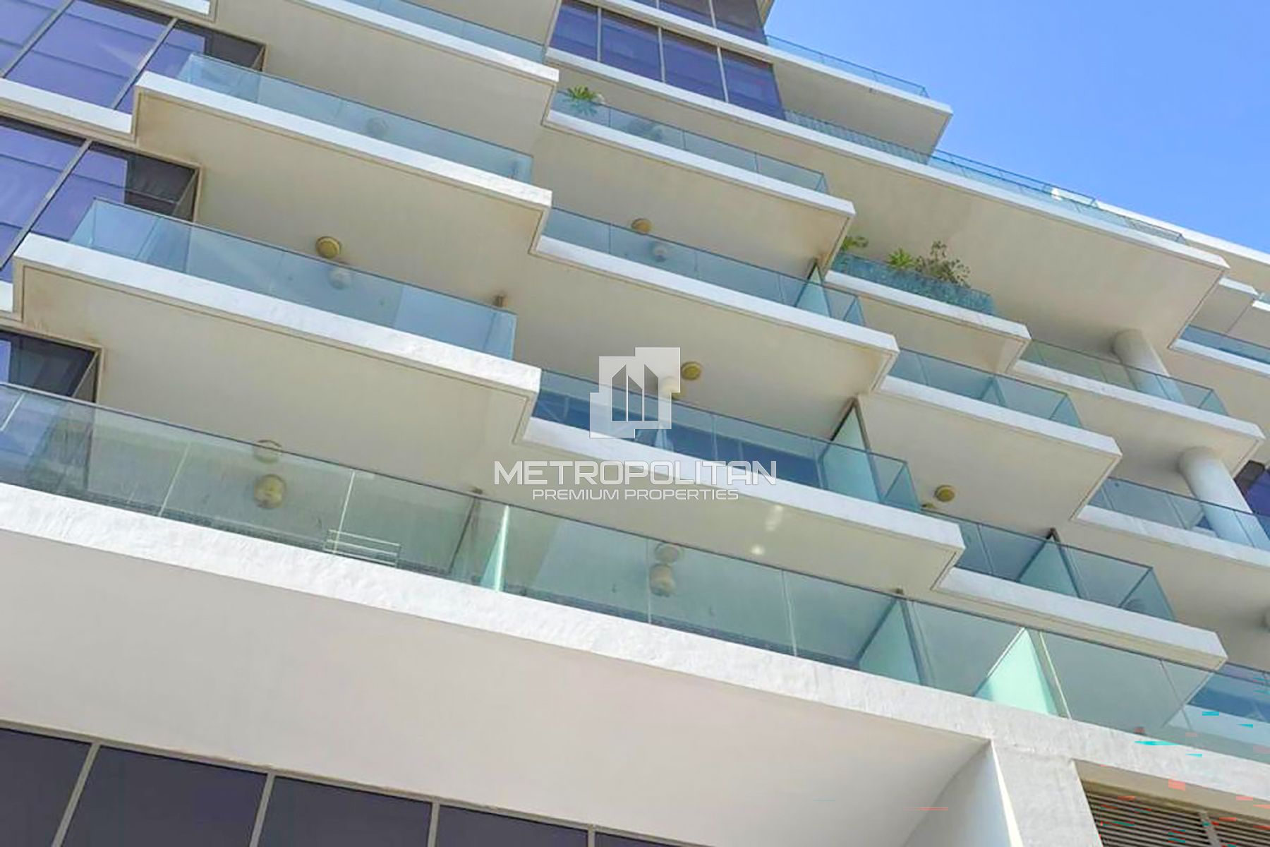 Exclusive Option | Multiple Cheques | Pool View