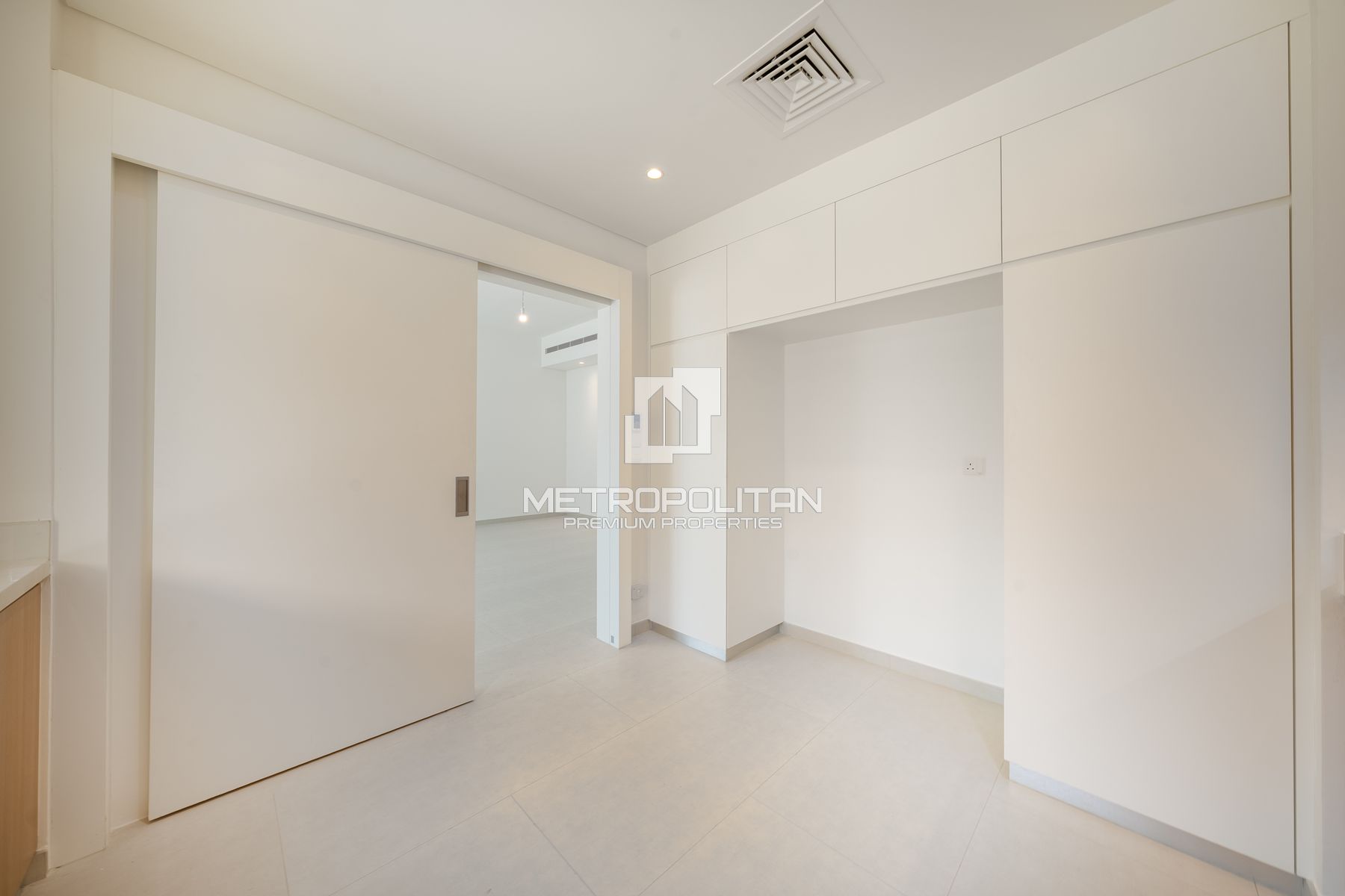 Spacious 3BR Townhouse | Type 6B2 | Prime Location