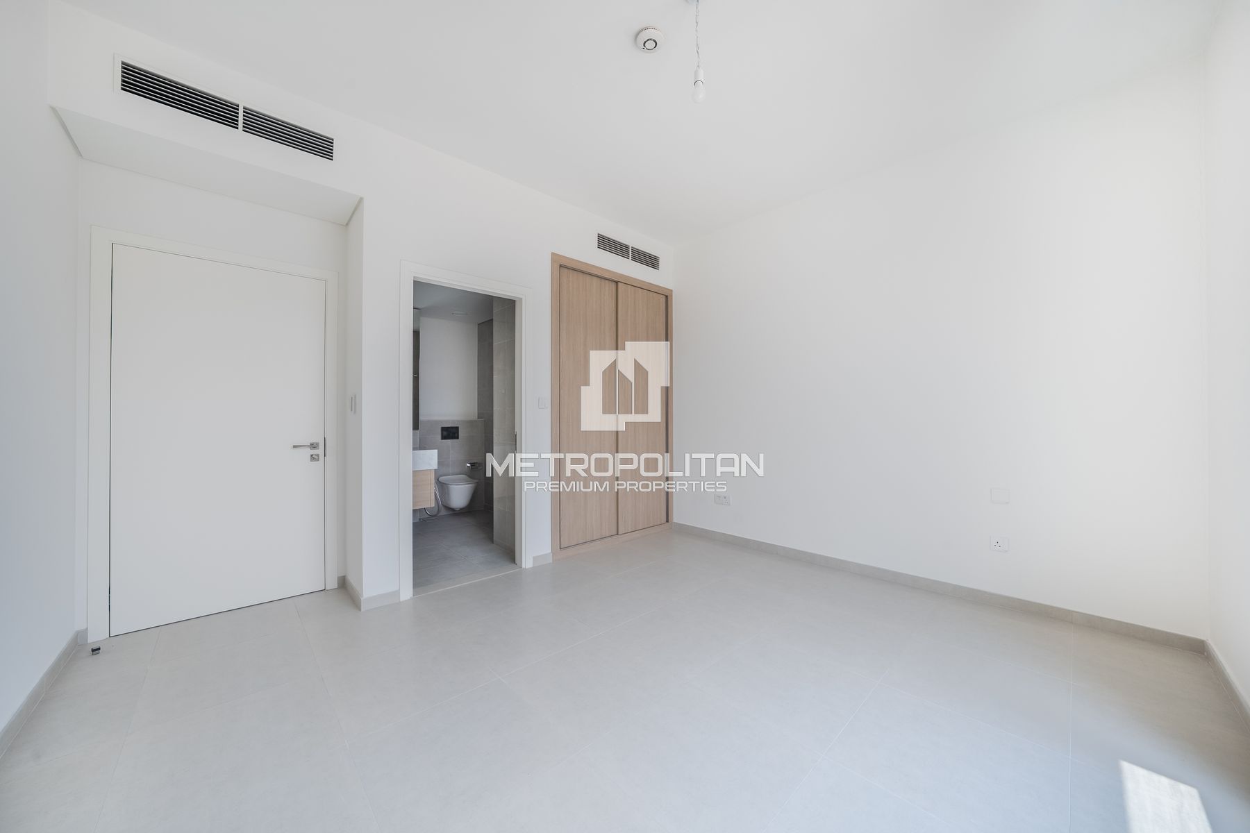 Spacious 3BR Townhouse | Type 6B2 | Prime Location