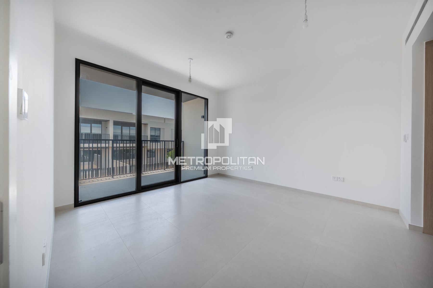 Spacious 3BR Townhouse | Type 6B2 | Prime Location