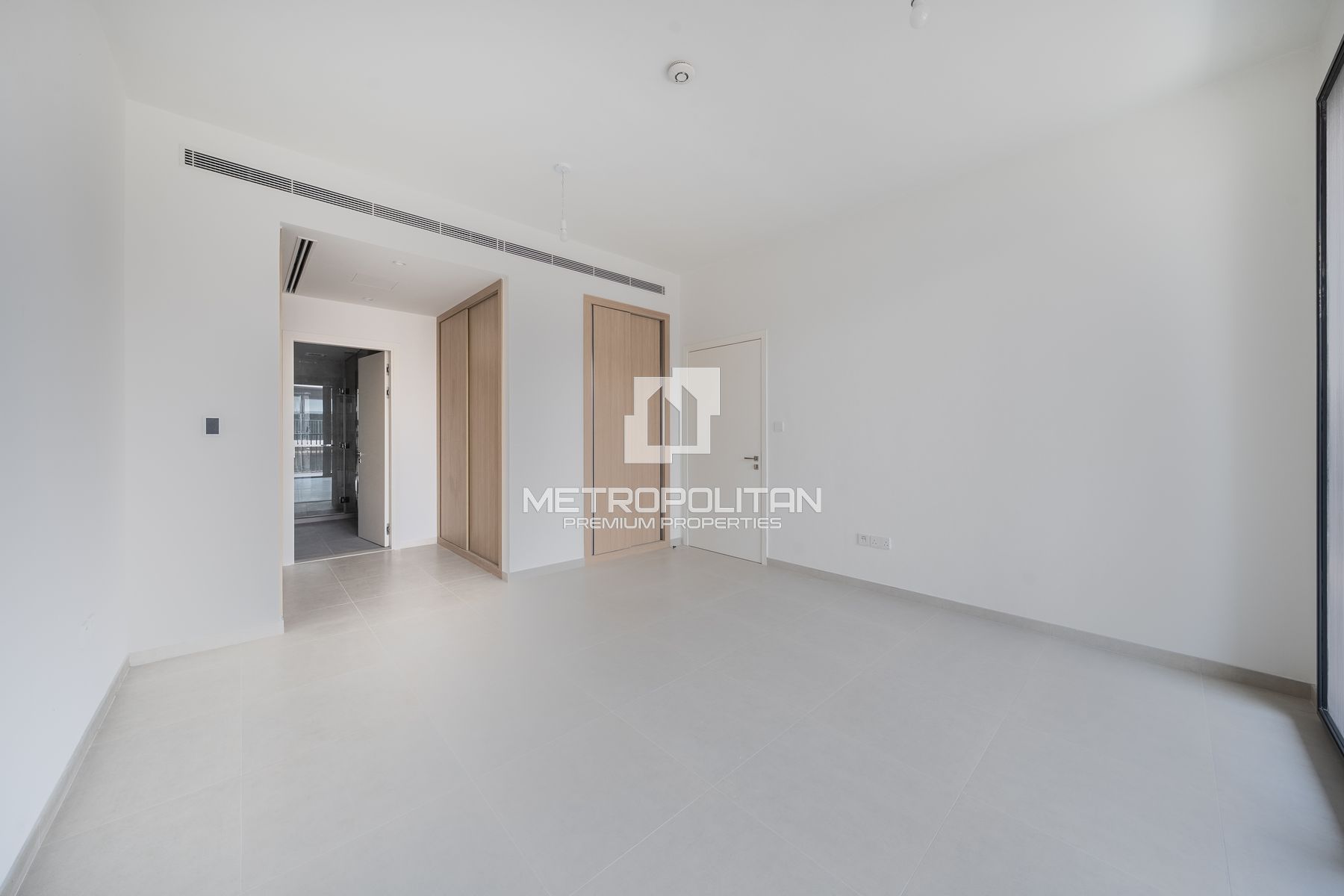Spacious 3BR Townhouse | Type 6B2 | Prime Location