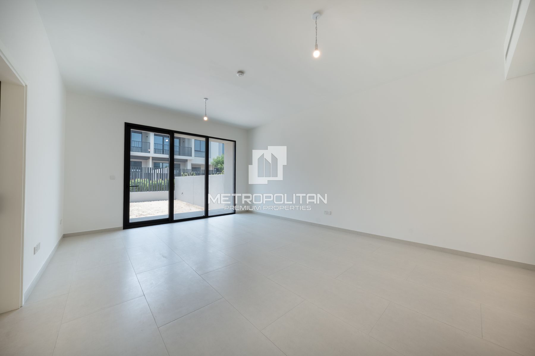 Spacious 3BR Townhouse | Type 6B2 | Prime Location