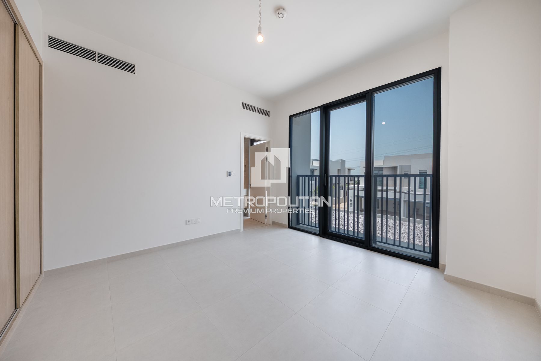 Spacious 3BR Townhouse | Type 6B2 | Prime Location