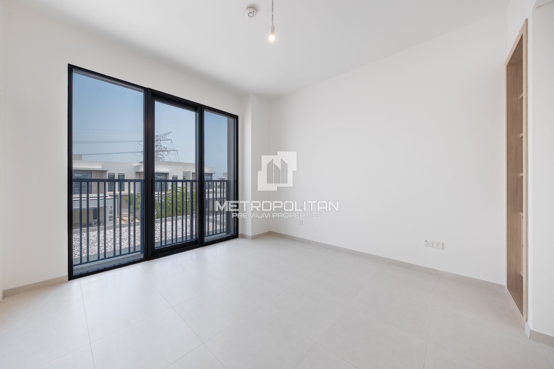 Spacious 3BR Townhouse | Type 6B2 | Prime Location