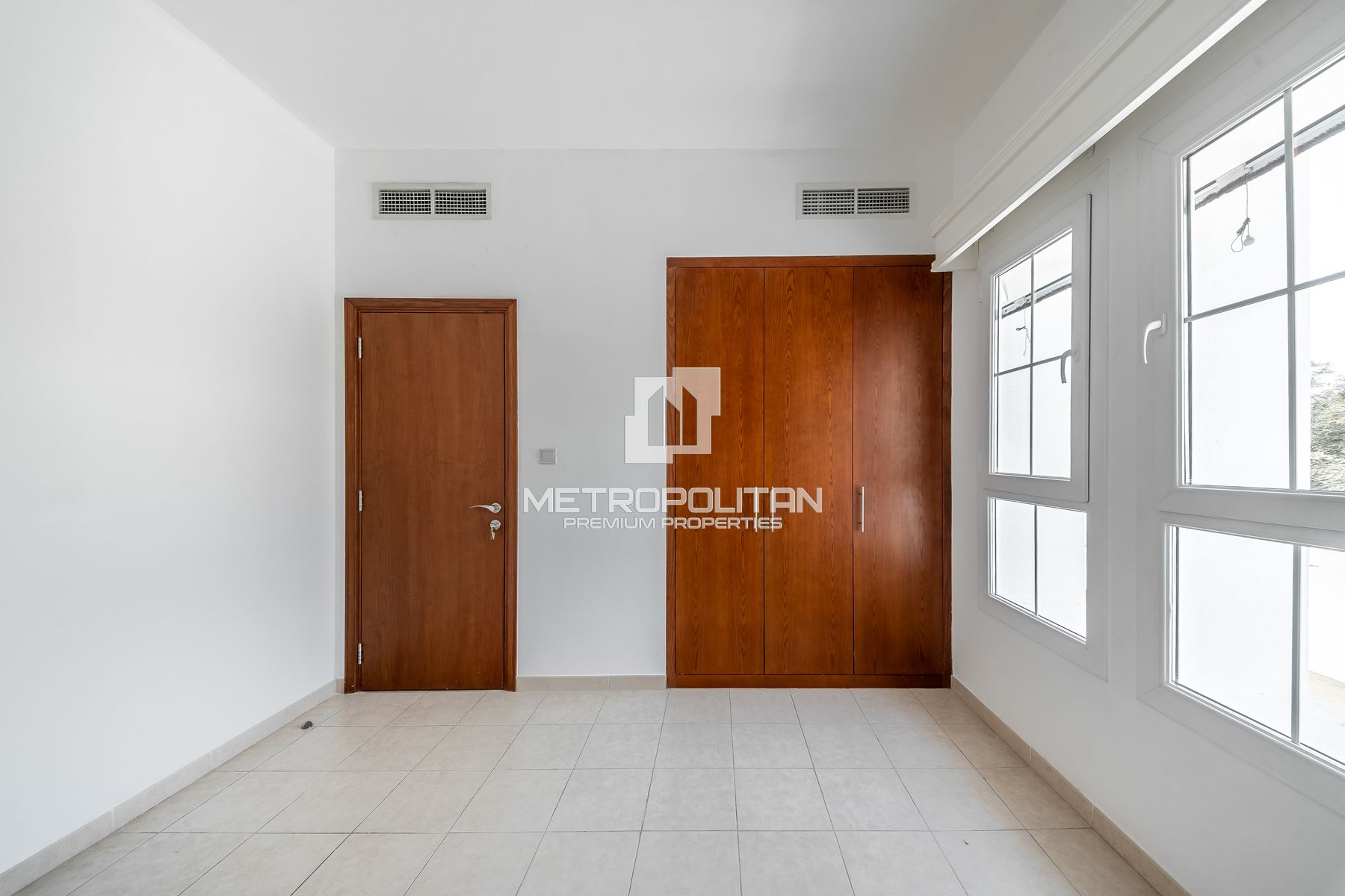 Prime Lake View | Type 3E End Unit | Single Row